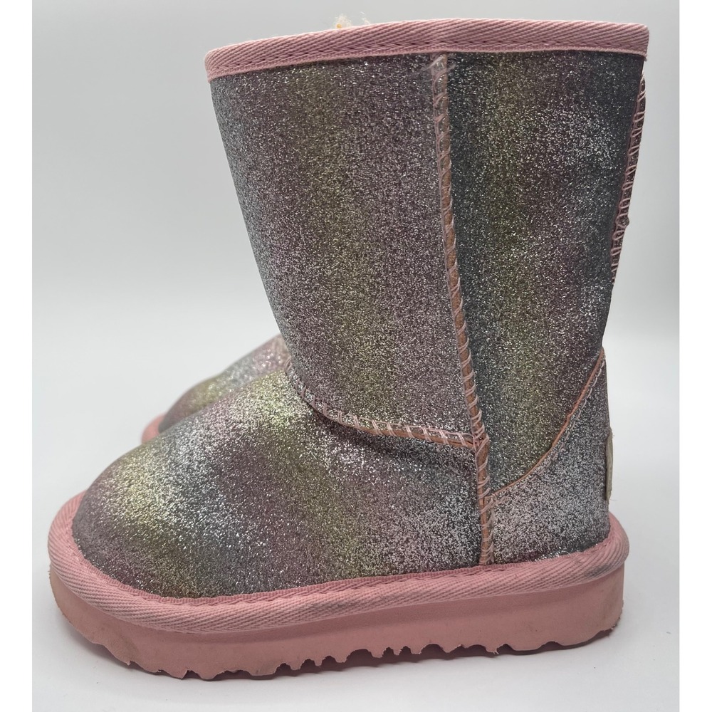 UGG Toddler Classic II Rainbow Glitter Boots Pink Multi Sparkle 1130784T‎ size 7